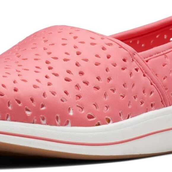 Clarks Cloudsteppers Breeze Emily Slip-On - Picture 1 of 5